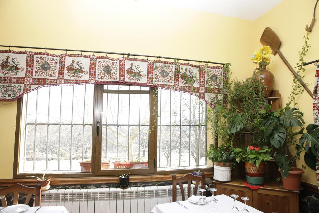 Hostal Restaurante Alto Rey Arroyo de las Fraguas 外观 照片