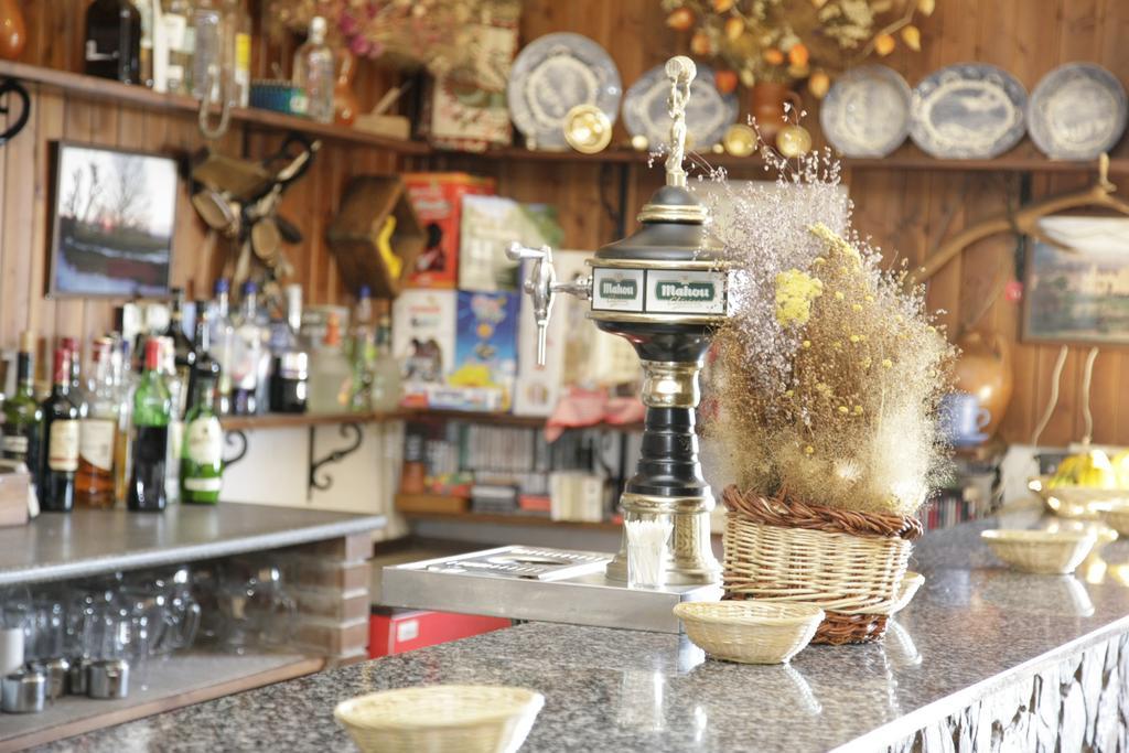 Hostal Restaurante Alto Rey Arroyo de las Fraguas 外观 照片