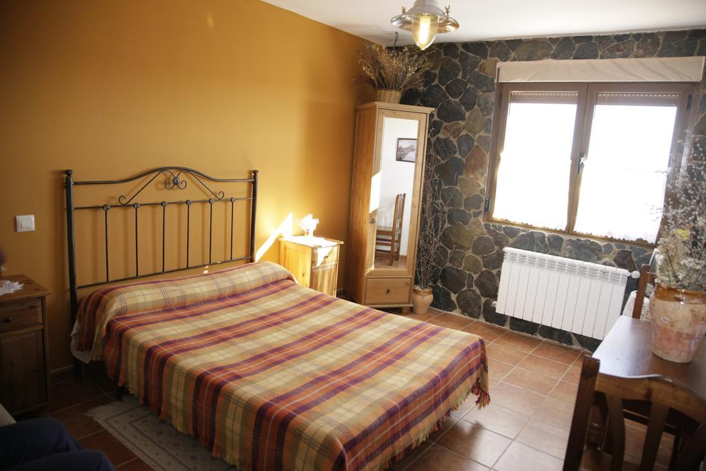 Hostal Restaurante Alto Rey Arroyo de las Fraguas 外观 照片