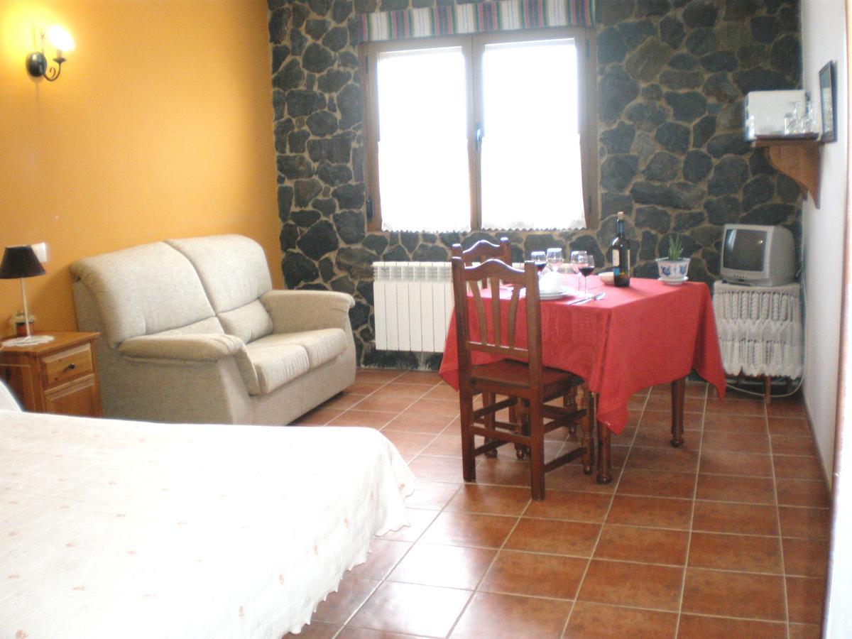Hostal Restaurante Alto Rey Arroyo de las Fraguas 外观 照片