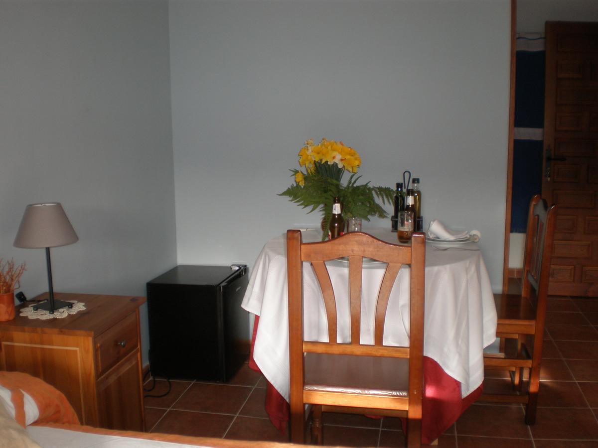 Hostal Restaurante Alto Rey Arroyo de las Fraguas 外观 照片
